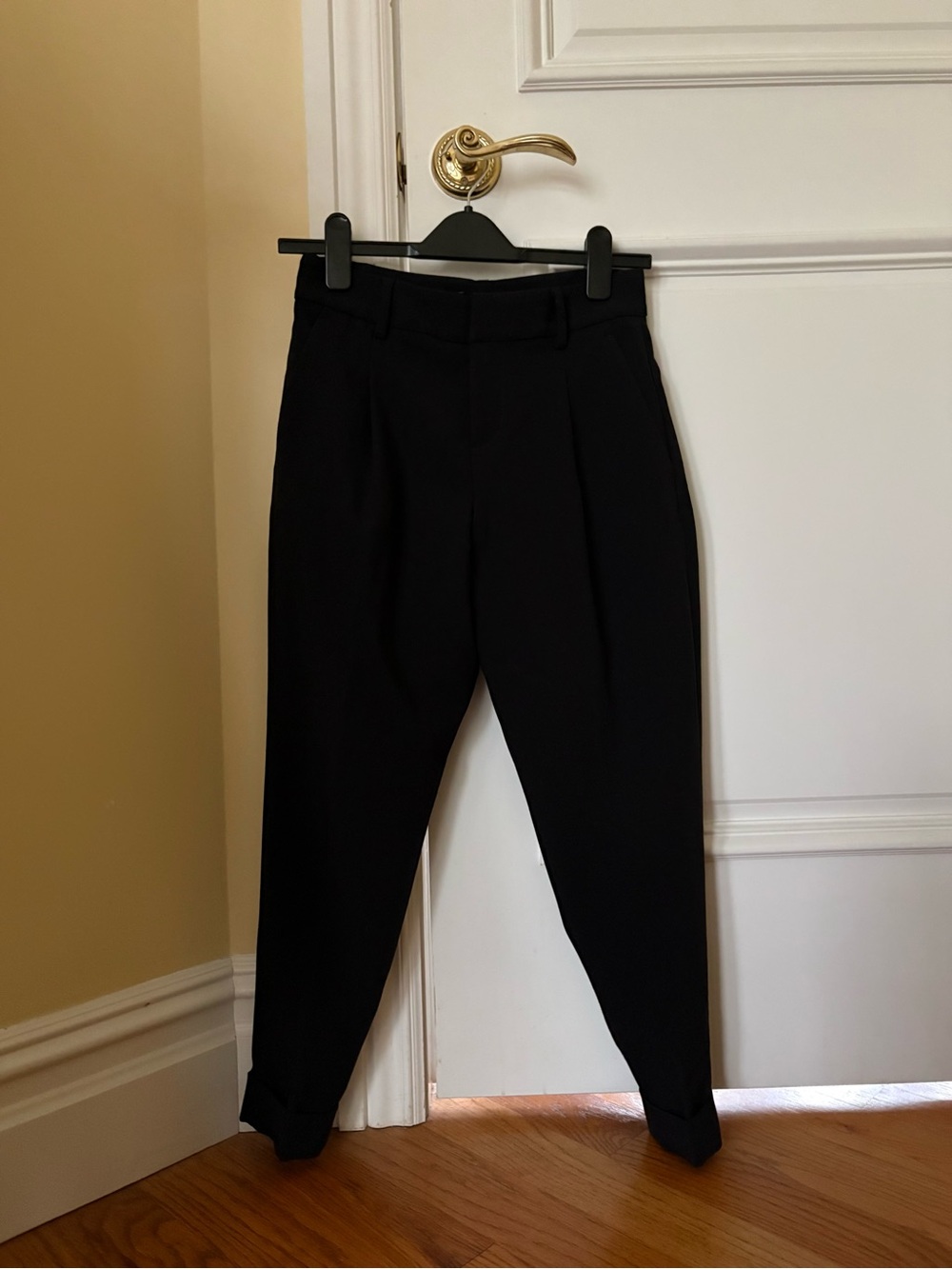 Banana Republic Black Women's Pleated Tapered Trousers 0P